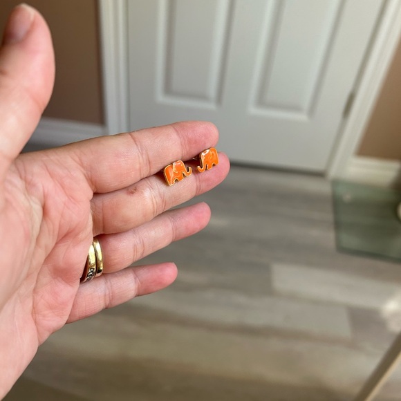 5/$25 Orange Elephant good stud Earrings 🐘 - Picture 3 of 6